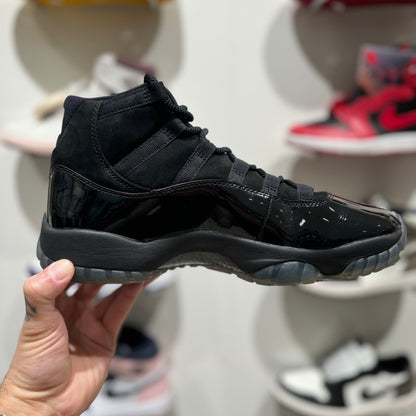 USED Nike Jordan 11 Retro Cap and Gown