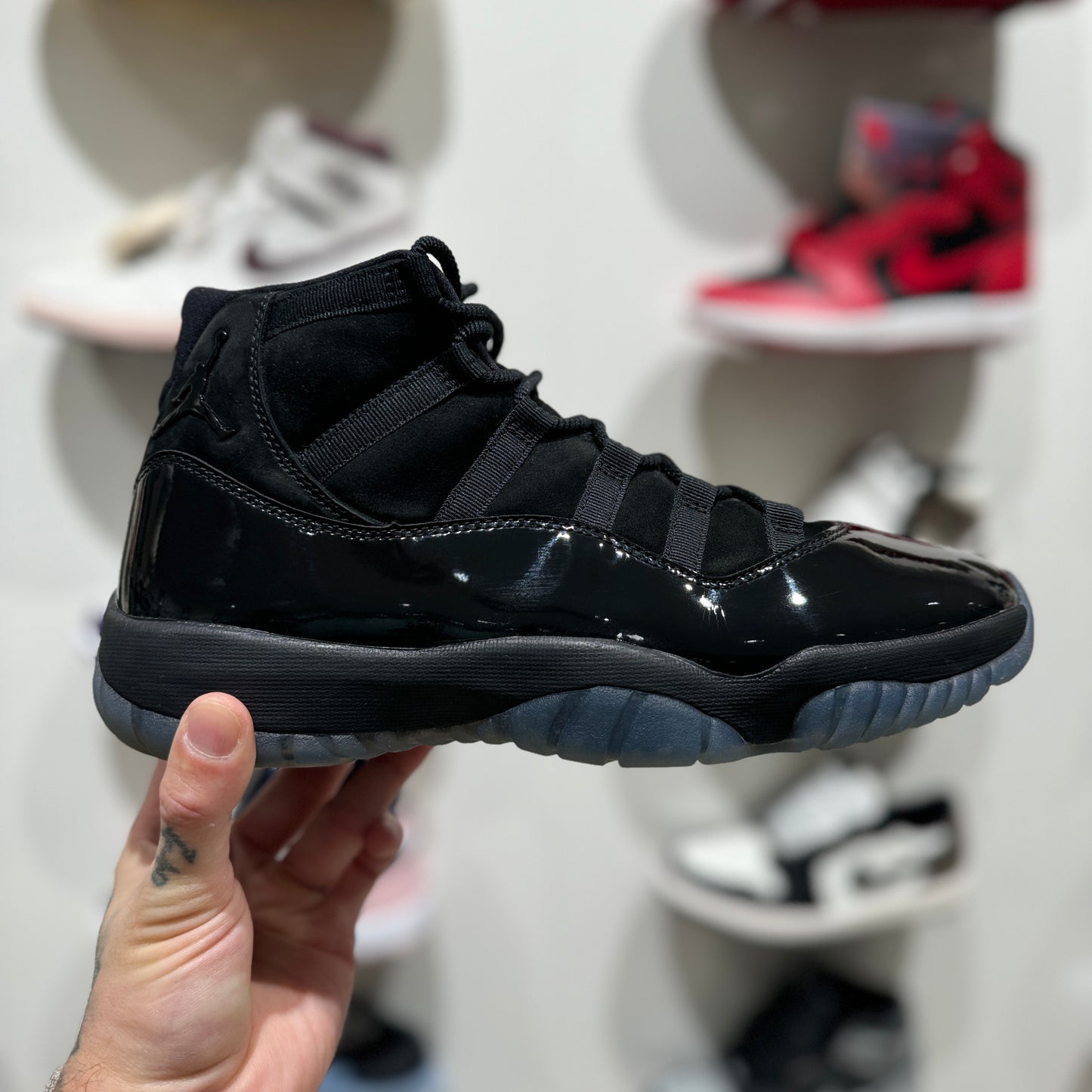 USED Nike Jordan 11 Retro Cap and Gown